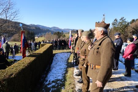 Pokon padlim borcem na Prevojah (2)